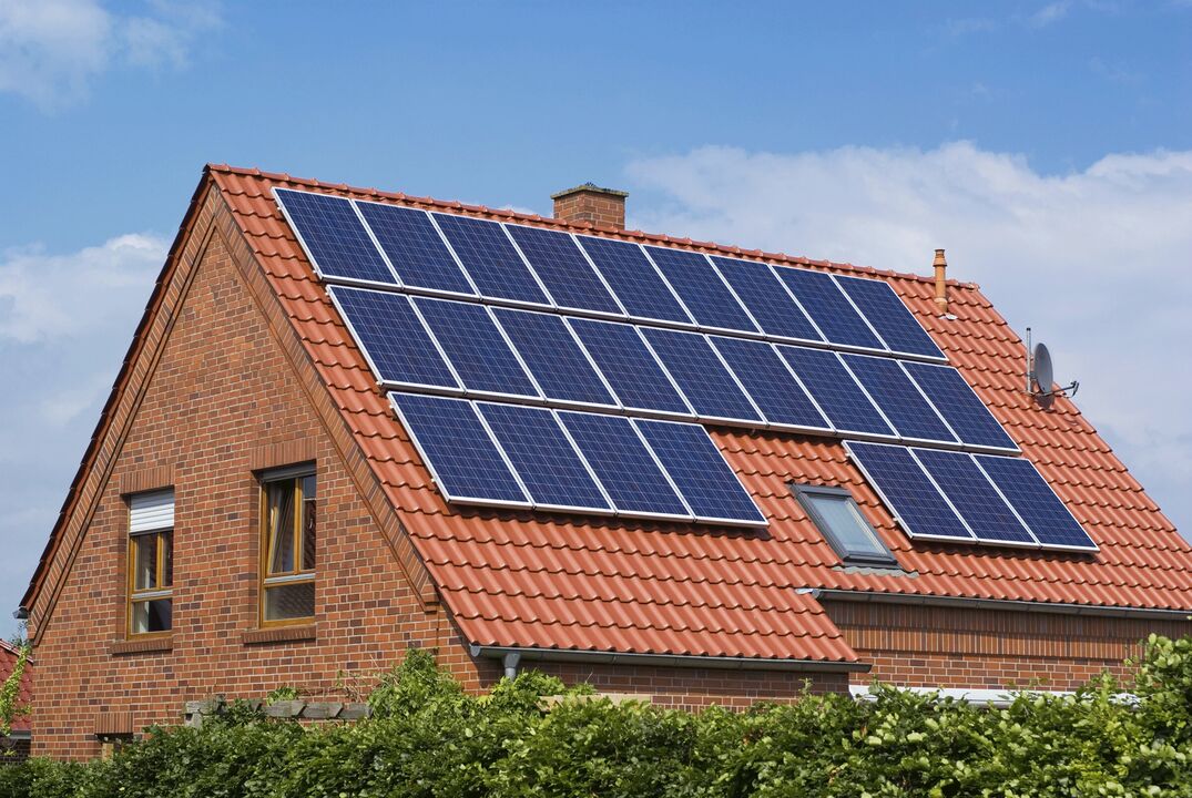 solar panels to save energy at home