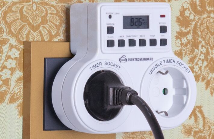 smart outlet to save electricity